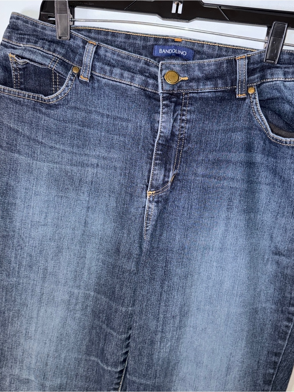 Bandolino Women's Medium Blue Straight Leg Jeans
